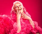 Lindsey Santoro on Her Edinburgh Fringe Debut and Comedy Journey