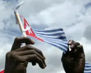 Papua Separatists Kill American Pilot in Attack on Plane