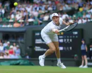Sinner Begins Wimbledon Defence with Straight-Sets Win Over Borges
