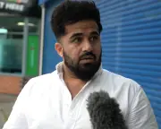 UK Urgently Probes Convicted People Smuggler Living in Leicestershire